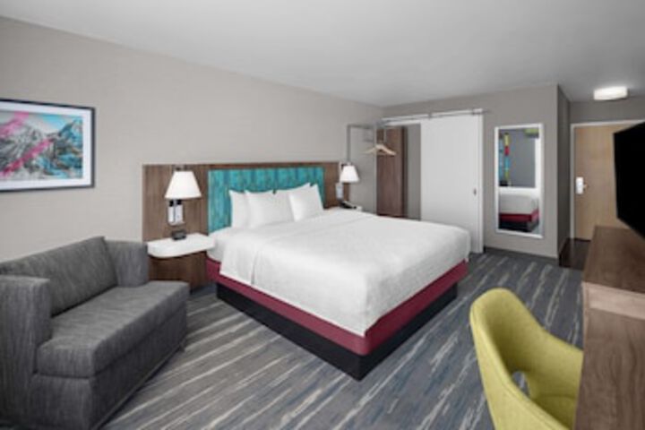 Room 73 of 153