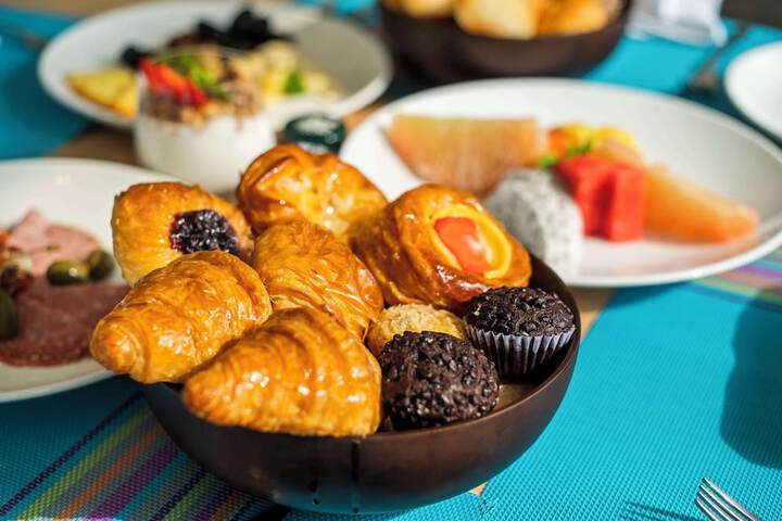 Breakfast/Coffee Service 50 of 71