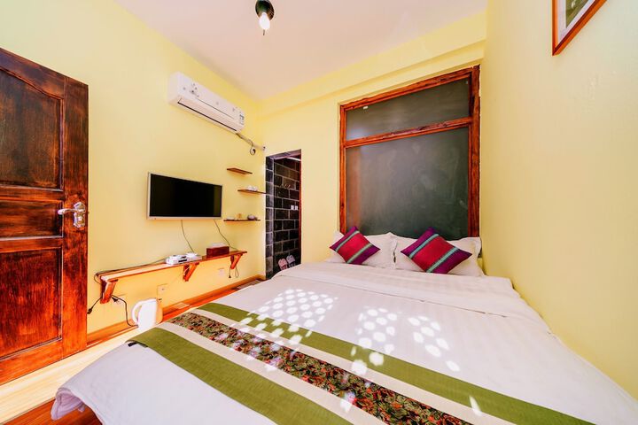 Room 15 of 30