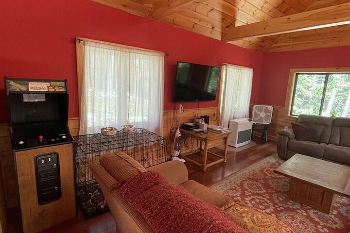 Room 8 of 24