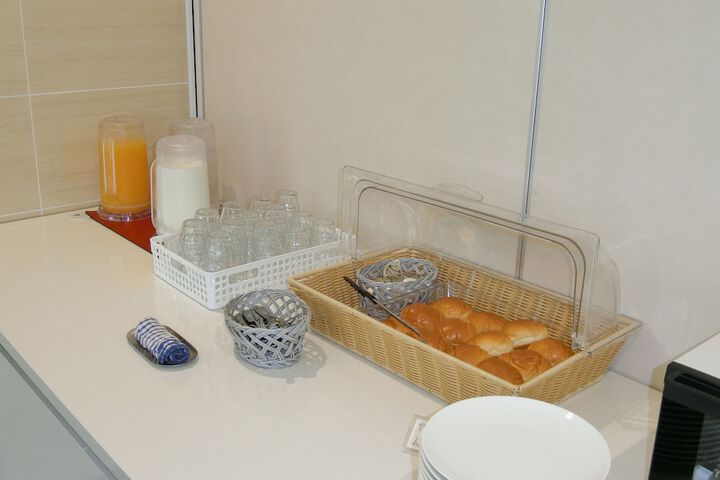 Breakfast/Coffee Service 35 of 46