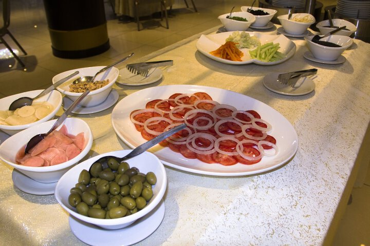 Dining 58 of 83