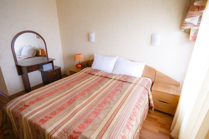 Room 12 of 41