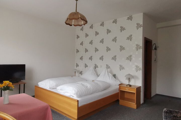 Room 7 of 56
