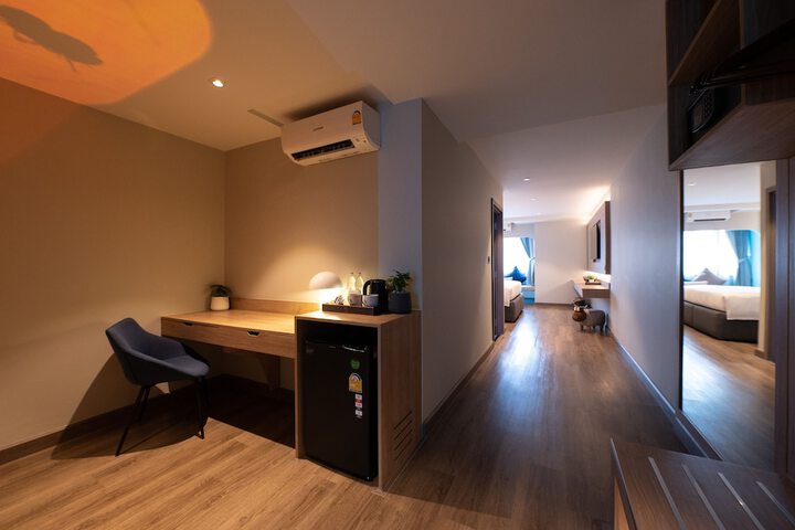 Room 70 of 136