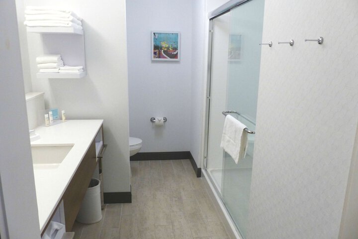 Bathroom shower