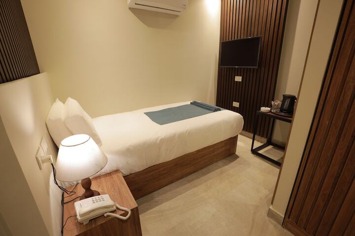 Room 52 of 126