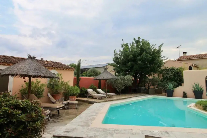 Pool 14 of 24