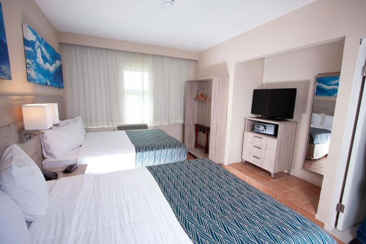 Room 11 of 35