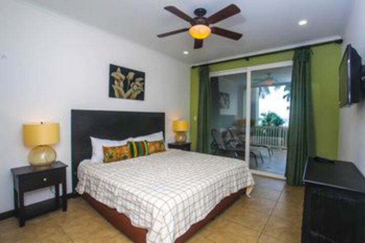The Palms 203 Two Bedroom Condo with Beach View