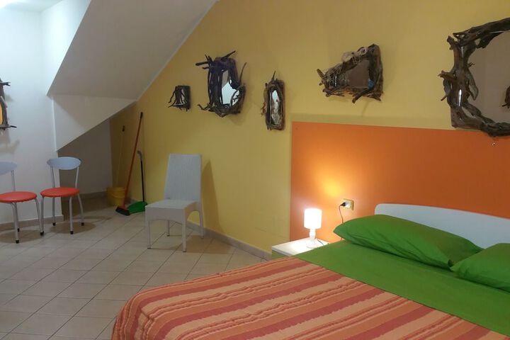 Room 9 of 120