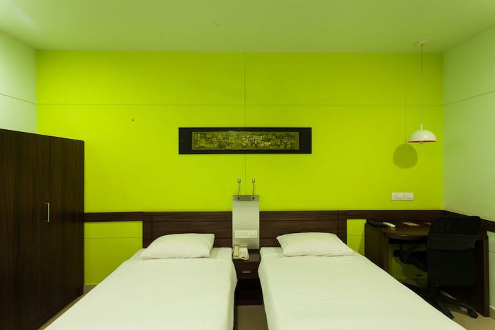 Room 14 of 52