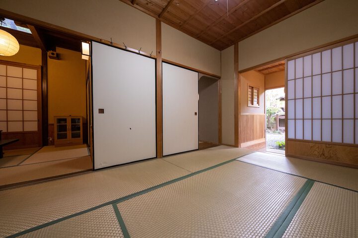 Room 6 of 110