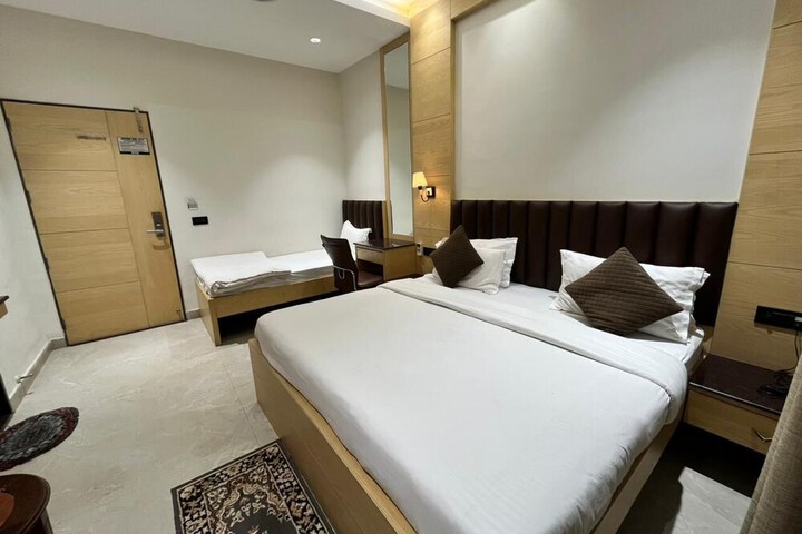 Room 62 of 136