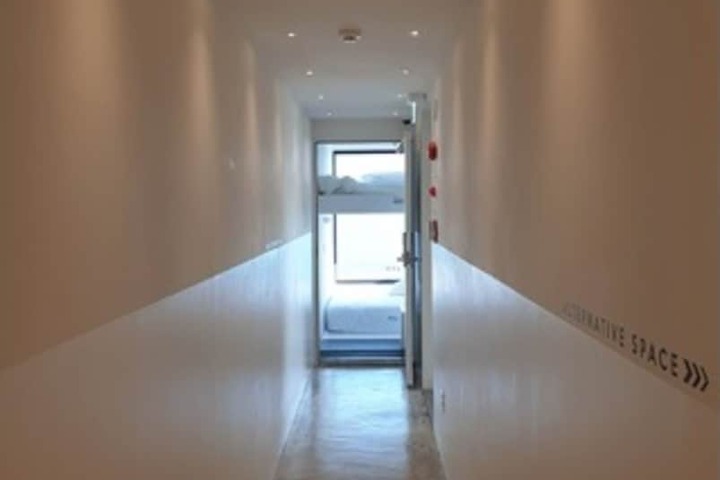 Ballroom/Hall 67 of 72