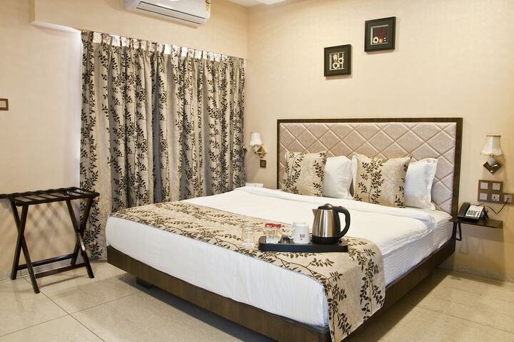 Room 12 of 71