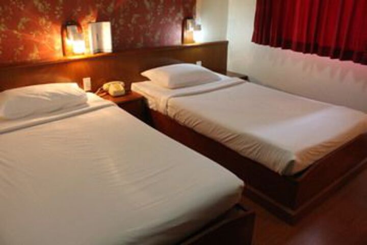 Business Inn at Sukhumvit 11 by Hjz
