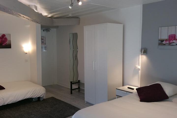 Room 10 of 69