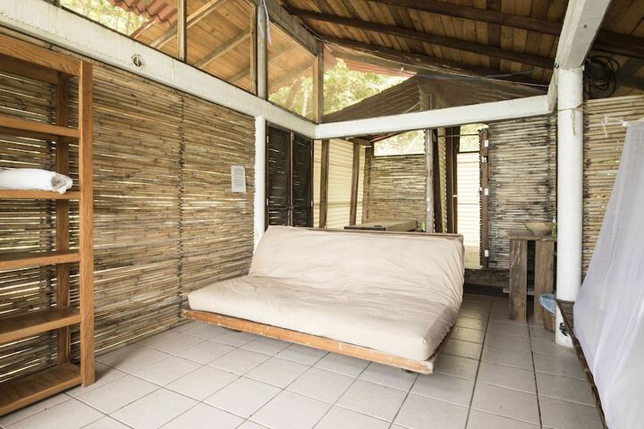 Room 6 of 24