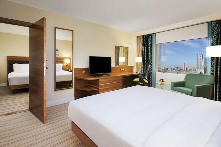 Room 14 of 86