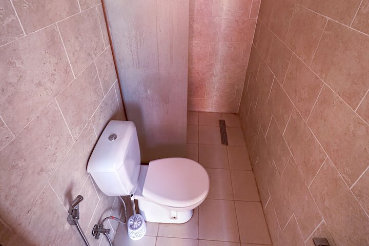 Room 14 of 28
