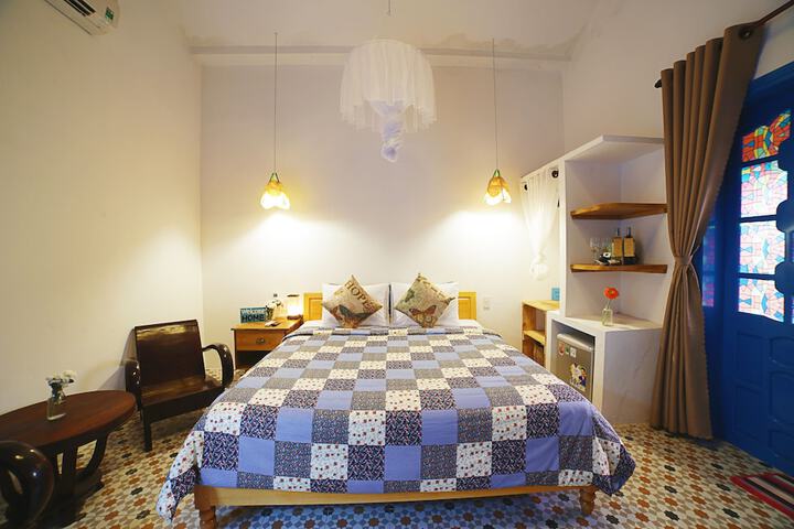 Room 9 of 56