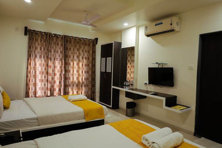 Room 15 of 39