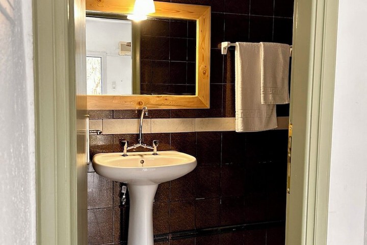 Room 44 of 52