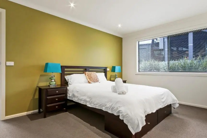 Room 3 of 12