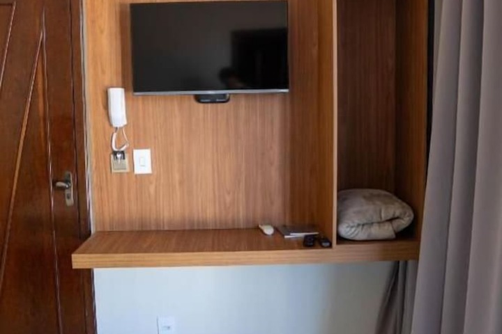 Room 42 of 115
