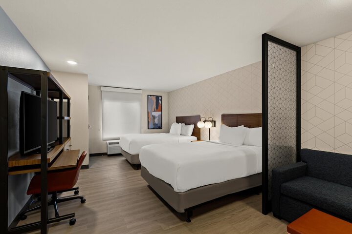 Room 12 of 29