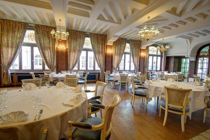 Dining Photos