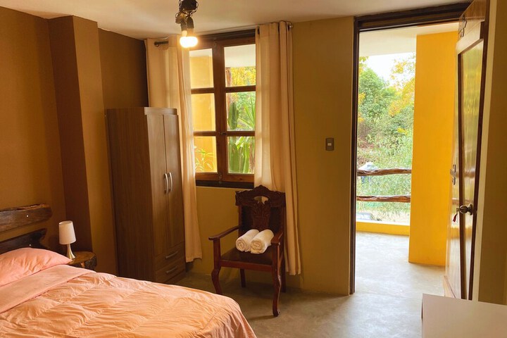 Room 98 of 199