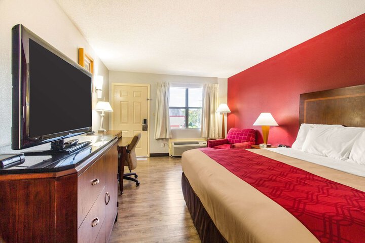1 King Bed Upgrade (6 of 24)