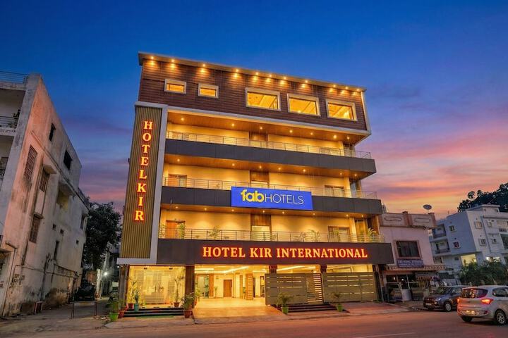Fabhotel Kir International