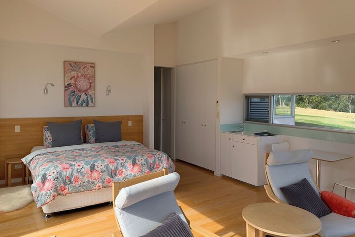 Room 11 of 35
