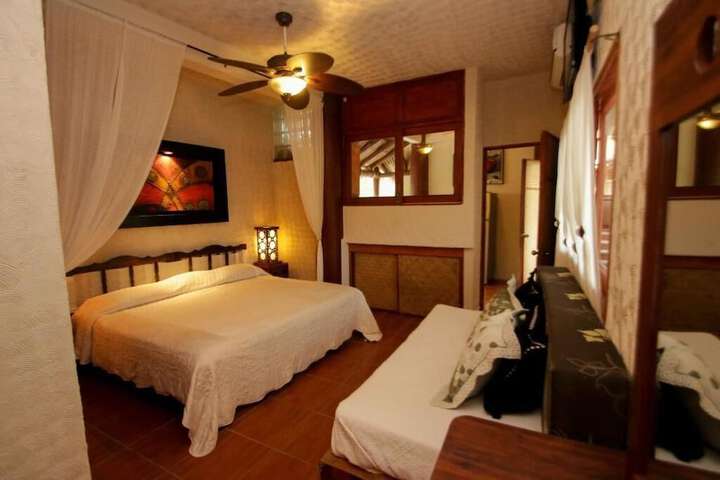 Hotel Villas Las Azucenas