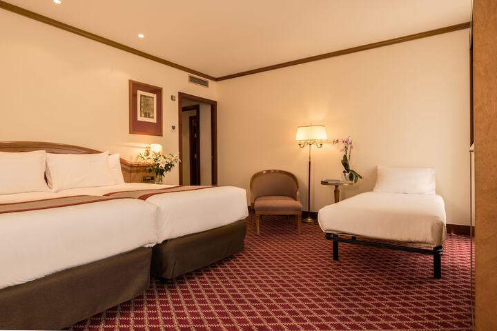 Room 11 of 41