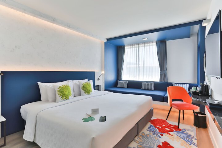 Room 43 of 158