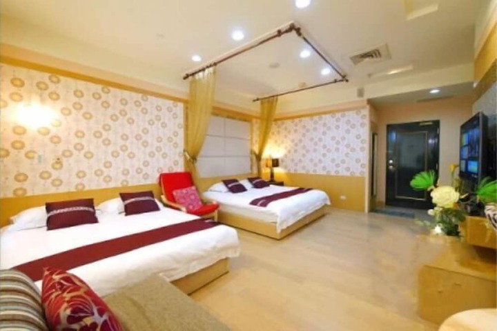Room 57 of 98