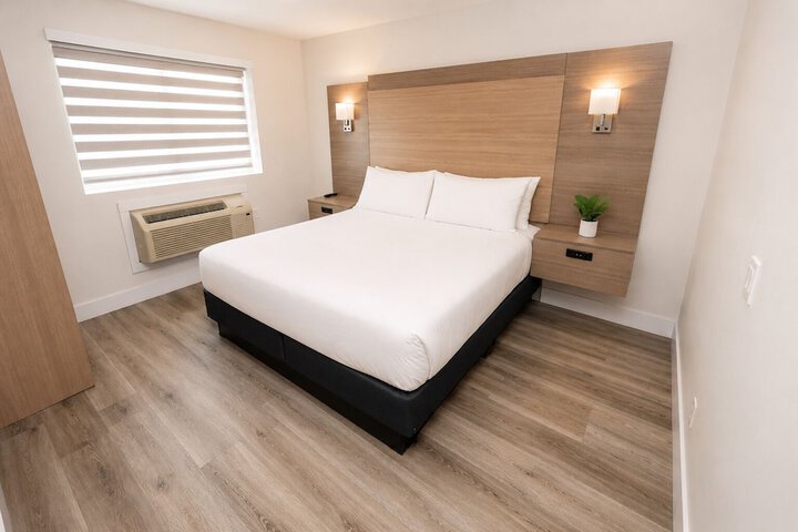 Room 8 of 58