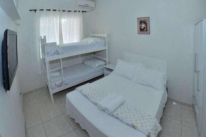 Room 4 of 18