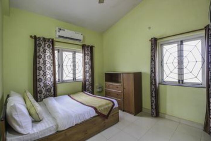 Room 8 of 20