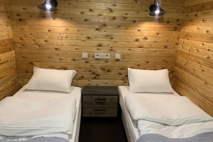 Room 27 of 71