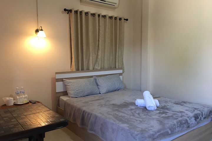 Room 30 of 53