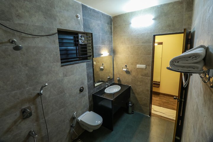 Room 6 of 21