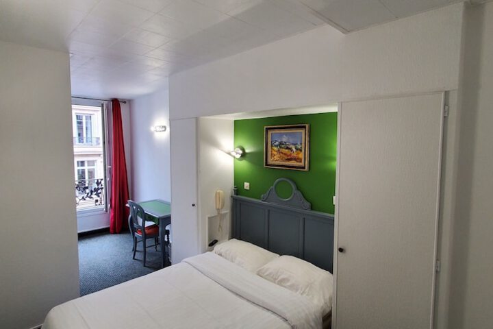Room 60 of 99