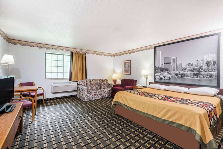 1 King Bed 1 Bedroom Suite (2 of 2)