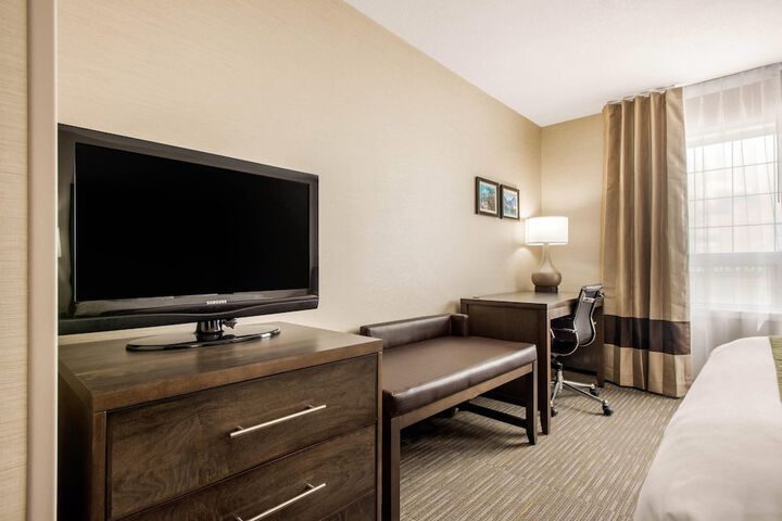 Room 26 of 106