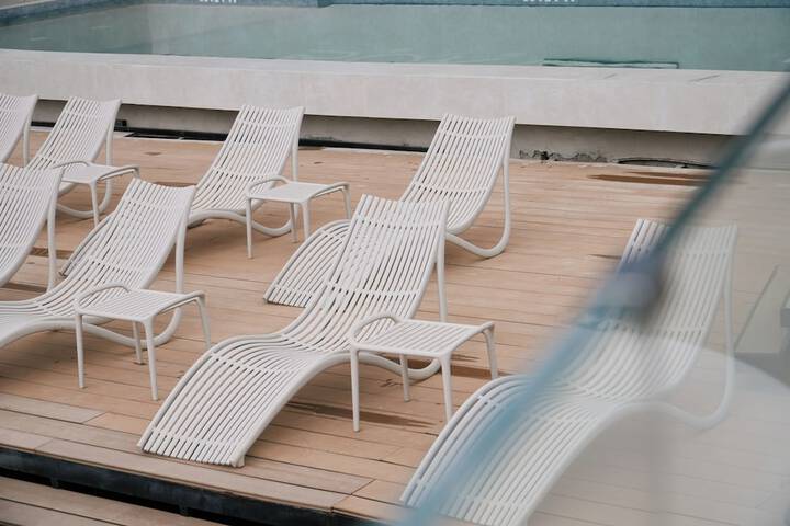 Pool 110 of 159